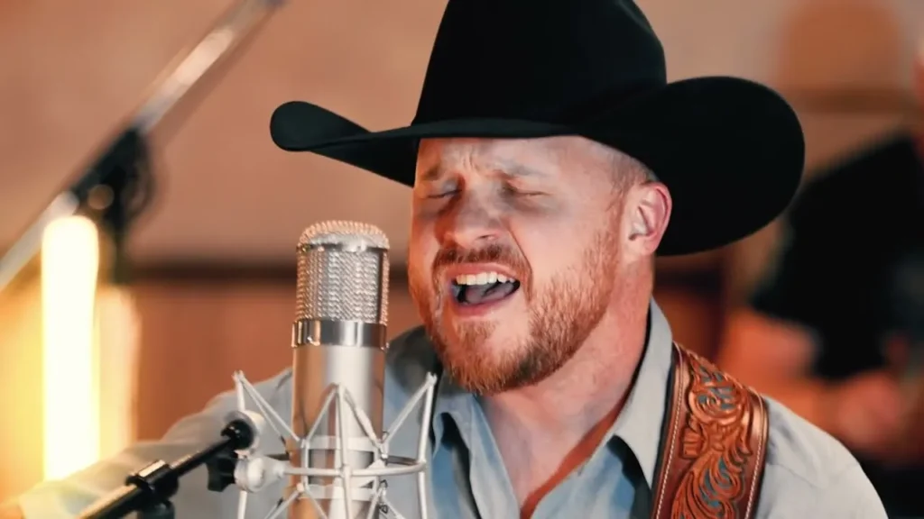 How Tall is Cody Johnson